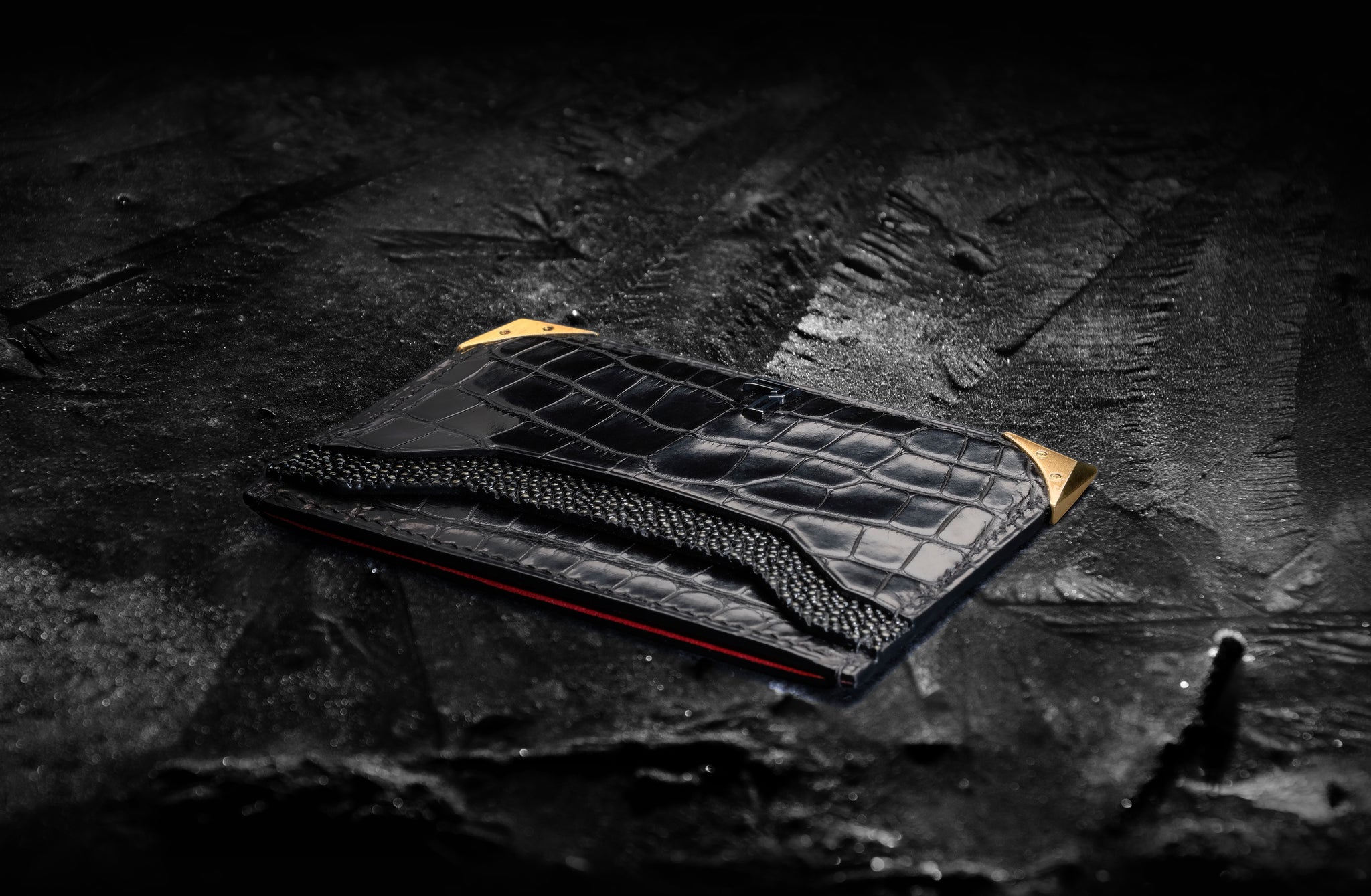 Precious Materials LAGARTO Handmade Exotic Leather Wallets Precious Materials LAGARTO Handmade Exotic Leather Wallets